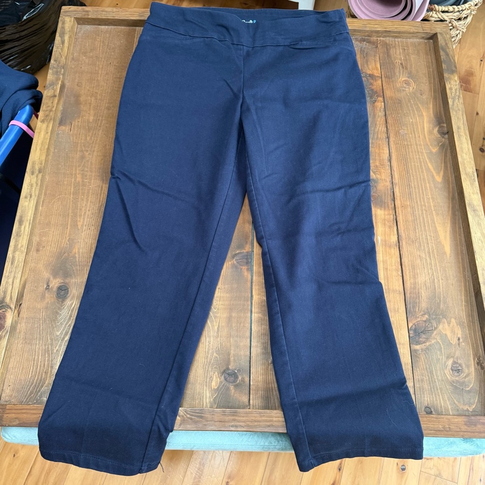 Croft & Barrow The Effortless Stretch Pants Classic Navy Blue Trousers - Picture 2 of 7